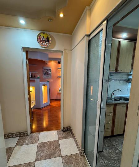 APARTAMENT 3 CAMERE RAhova/ Ocazie