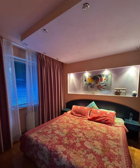 APARTAMENT 3 CAMERE RAhova/ Ocazie