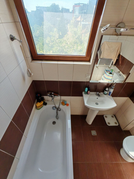 Apartament de inchiriat 2 camere- zona Calea Calarasilor 