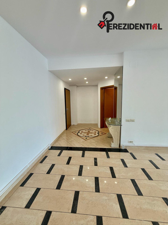 Apartament - 4 camere-3 bai- parcare subterna- zona Primăverii