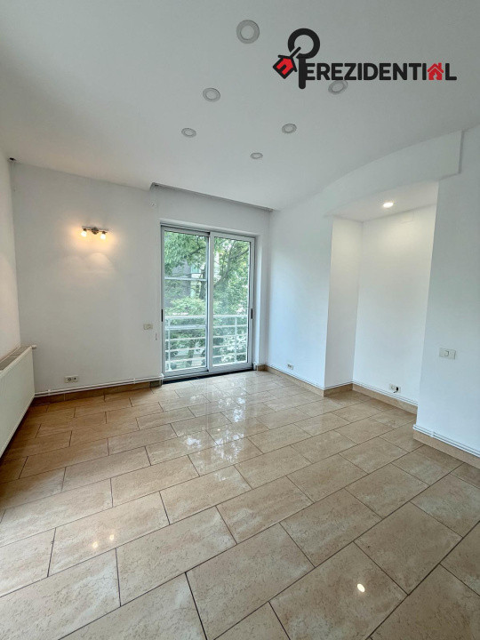 Apartament - 4 camere-3 bai- parcare subterna- zona Primăverii