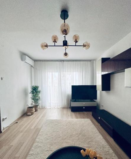 Apartament - 2 camere - decomandat - Dristor 