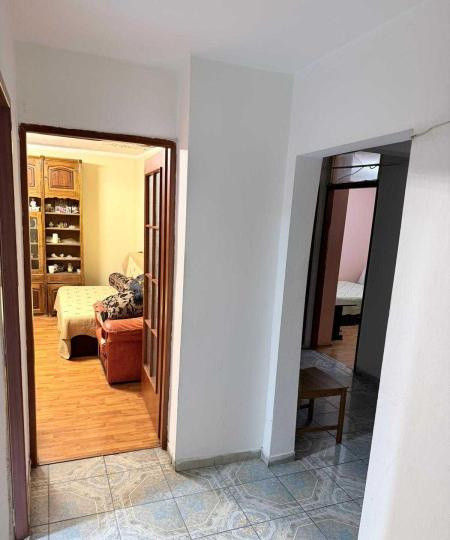 Apartament -3 camere - decomandat - Colentina 