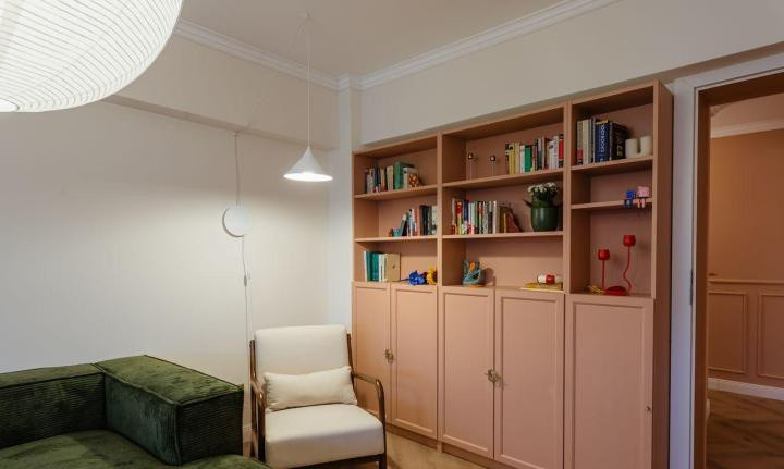 Apartament -4 camere - semidecomandat - Sos Pantelimon 