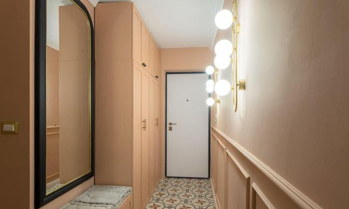 Apartament -4 camere - semidecomandat - Sos Pantelimon 