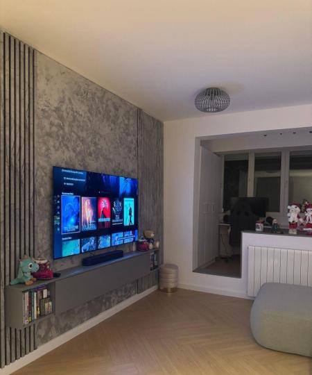 Apratament - 2 camere - decomandat - Titan 