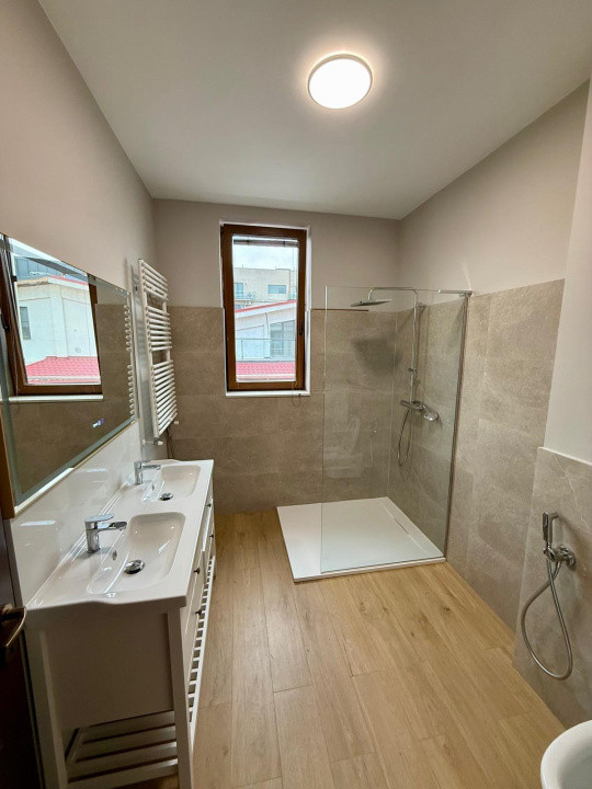 Apartament premium de închiriat – Barbu Văcărescu - Vedere către lac