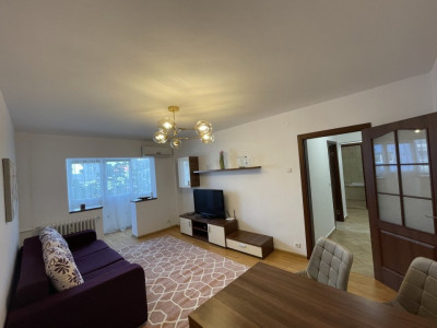 Apartament 2 camere - decomandat -zona Victoriei