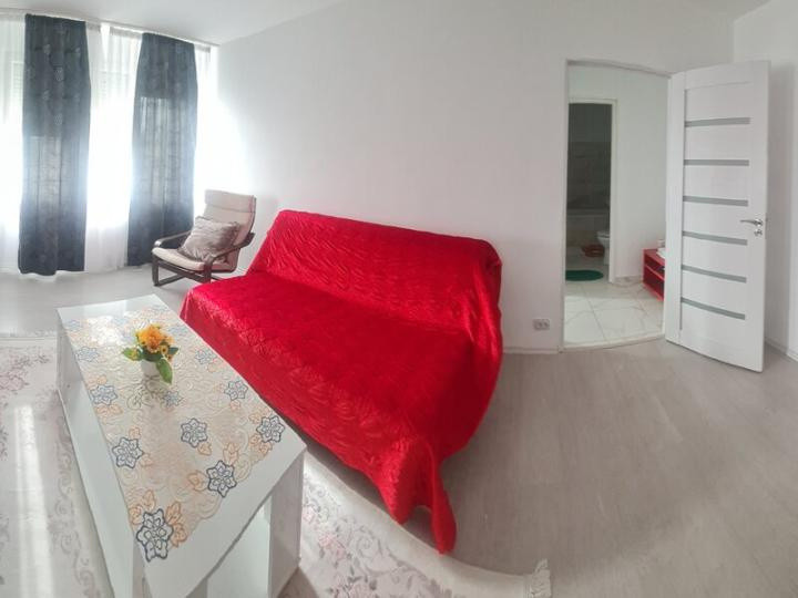 Apartament - 2 camere - semidecomandat - Theodor Pallady 