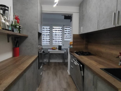 Apartament-3-camere-CENTRALA-PROPRIE-TRAPEZULUI