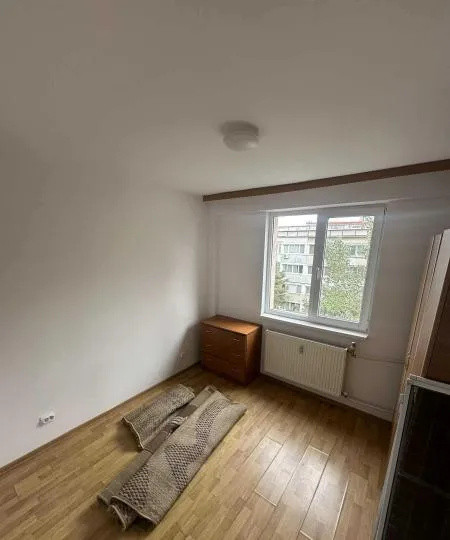 Apartament 3 camere Sos. Giurgiului 