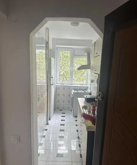 Apartament 3 camere Sos. Giurgiului 