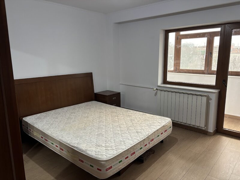 Apartament 3 camere-zona Libertatii - Constitutiei
