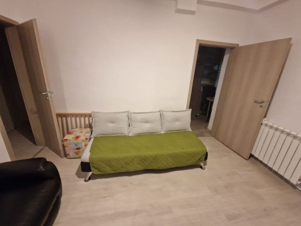 Apartament 5 Camere -Centrala Proprie- Unirii-Poenarul Bordea