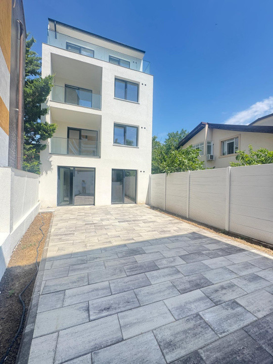 Apartament - 3 camere - decomandat - Calea Calarasilor - Comision 0%