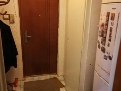 Apaetament 2 camere- semidecomandat- zona Drumul Taberei