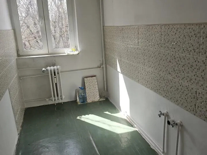 Apartament -2 camere - decomandat - Emil Racovita