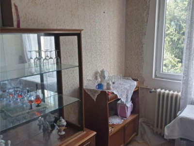 Apartament-3-camere-DECOMANDAT-SECUILOR