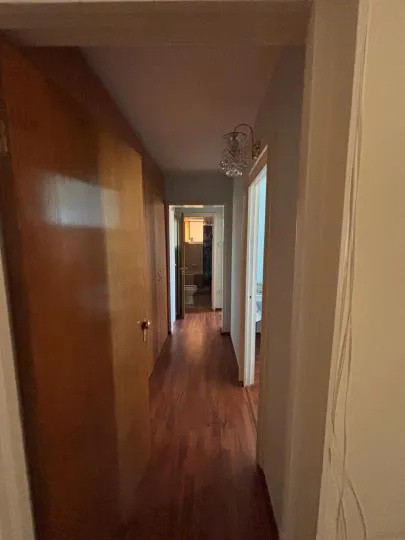 Apartament - 3 camere - semidecomandat -Constantin Brancoveanu 