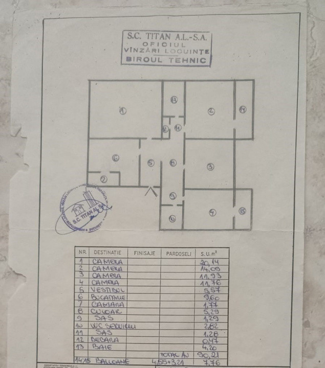 Apartament 4 camere-decomandat-zona Vitan