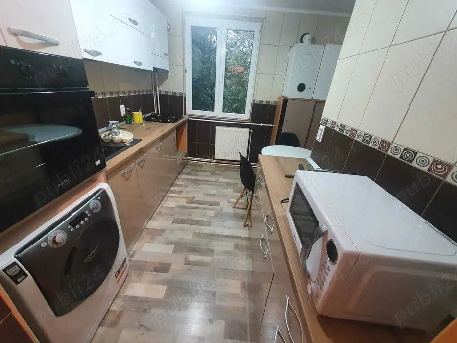 Apartament 4 camere cu centrala proprie zona Brancoveanu