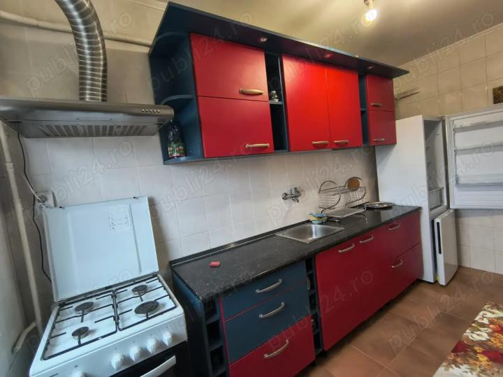 Apartament - 2 camere - decomandat - Tineretului 