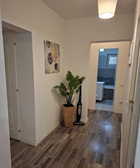 Apartament - 3 camere - decomandat - Doamna Ghica 