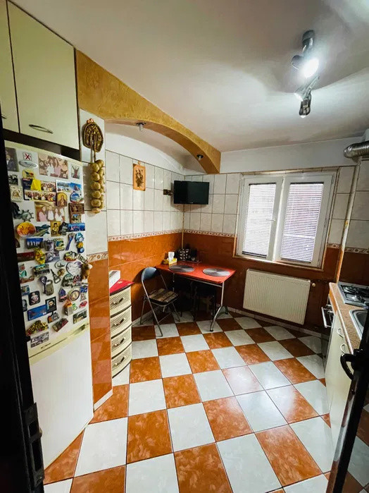 Apartamen 3 camere, centrala proprie Aliorului