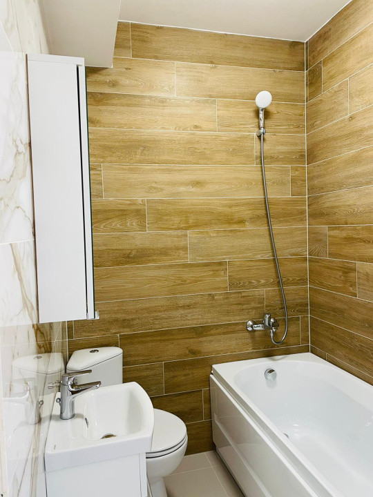 Apartament 8 camere-decomandat-zona Arcul de Triumf