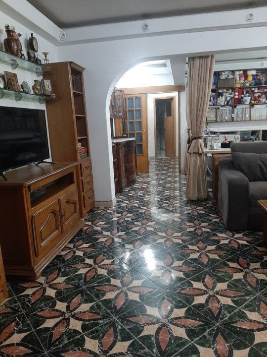 Apartament 4 camere - CENTRALA PROPRIE - BLOC ANVELOPAT - zona TITAN