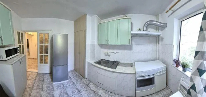 Apartament 2 camere- decomandat-zona Drumul Taberei