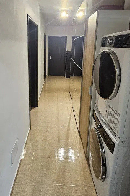 Apartament 2 camere, loc de parcare inclus - Postalionului