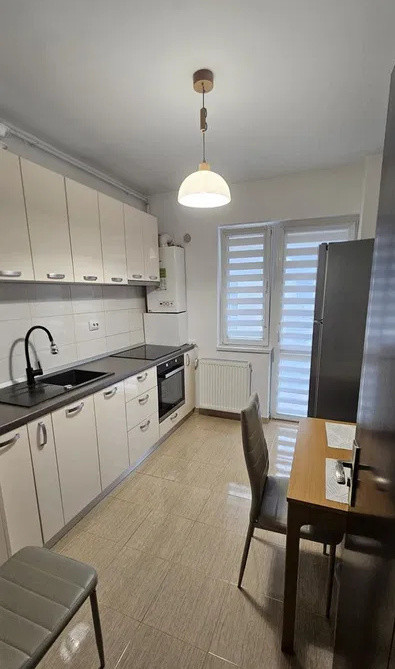 Apartament 2 camere, loc de parcare inclus - Postalionului