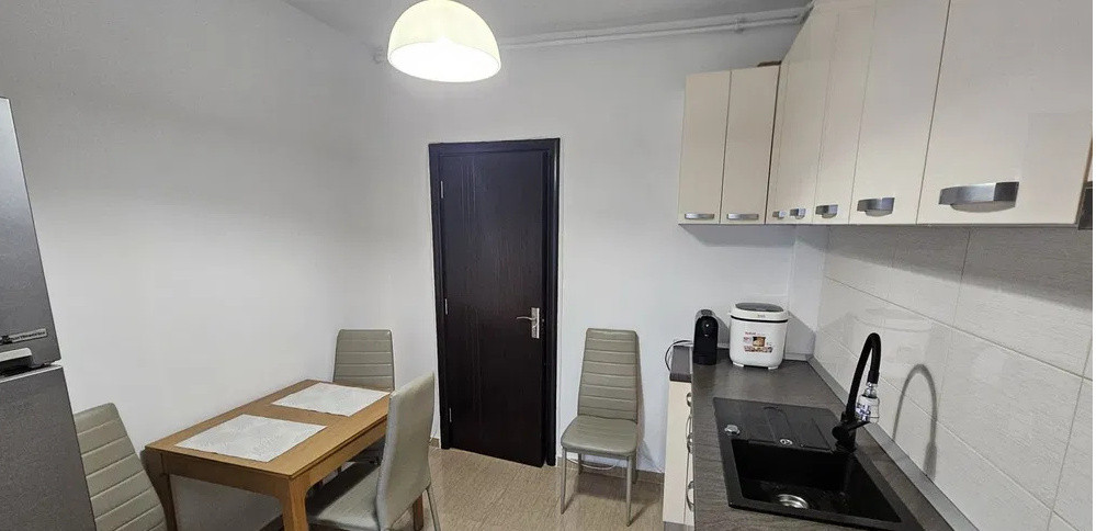 Apartament 2 camere, loc de parcare inclus - Postalionului