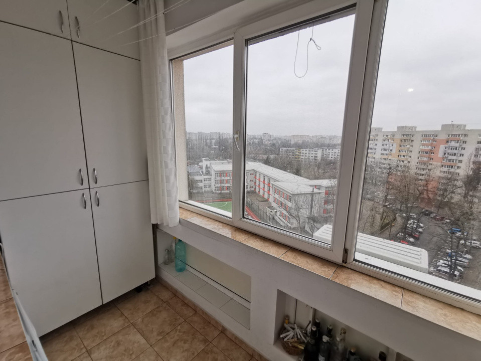 Apartament 2 camere decomandat – zona Titan