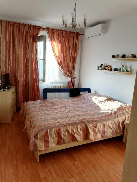 Apartament 2 camere decomandat – zona Titan