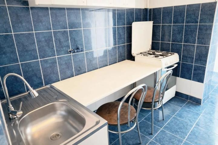 Apartament 2 camere-decomandat-zona Primaverii
