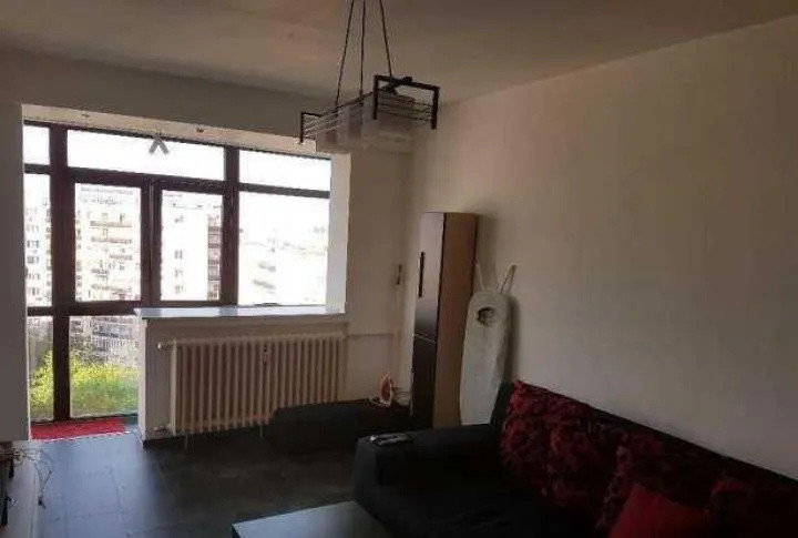 Apartament 3 camere - decomandat- zona Tineretului 