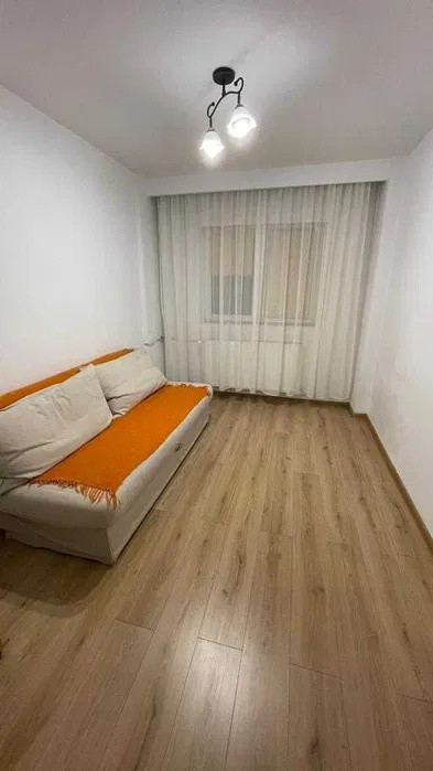 Apartament 3 camere-semidecomandat- zona TIneretului