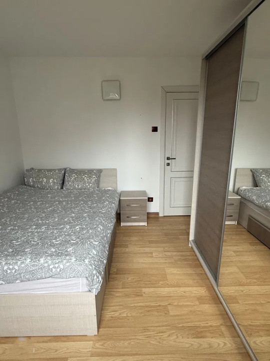 Apartament 3 camere  decomandat – zona Titan - 1 Decembrie