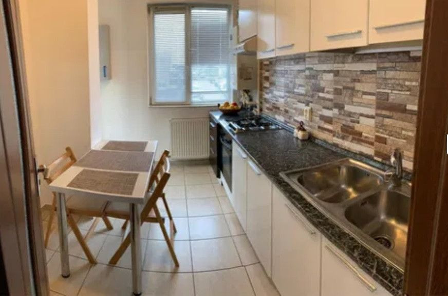 Apartament 2 camere - PARTER INALT - zona APARATORII PATRIEI