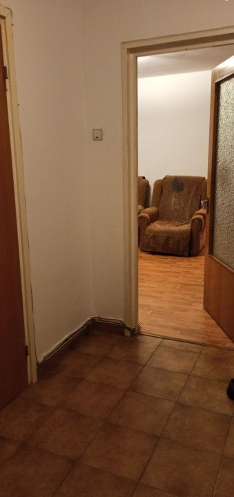 Apartament 3 camere Izvorul Crisului