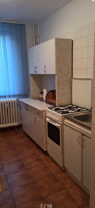 Apartament 3 camere Izvorul Crisului