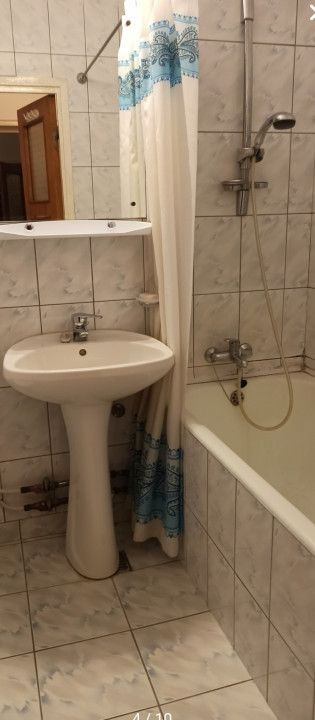 Apartament 3 camere Izvorul Crisului