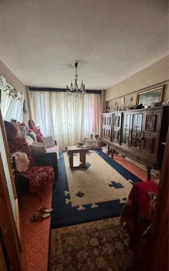 Apartament 4 camere  decomandat – Rahova - Sebastian