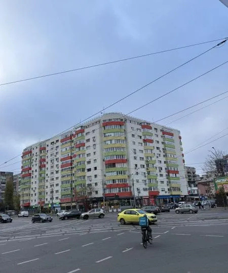 Apartament 4 camere  decomandat – Rahova - Sebastian