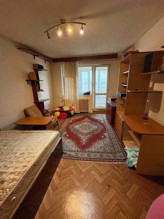 Apartament 2 camere-decomandat-zona Titan