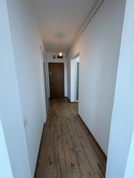 Apartament 2 camere-decomandat-zona Titan