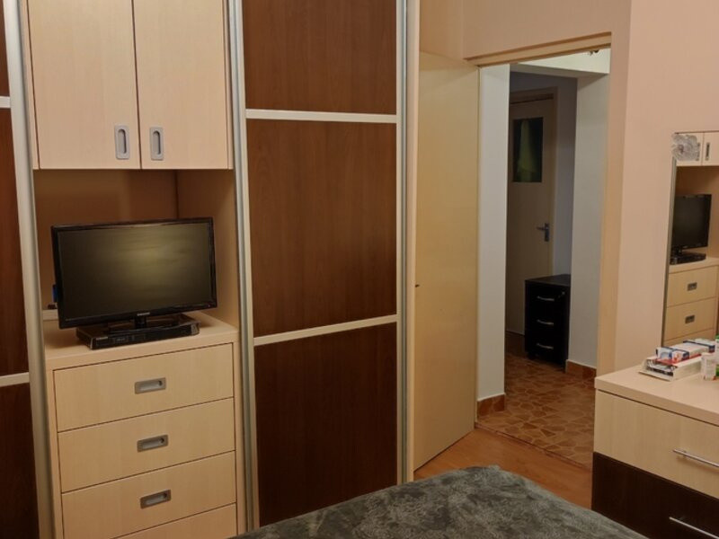 Apartament 3 camere  decomandat – Rahova - Sebastian