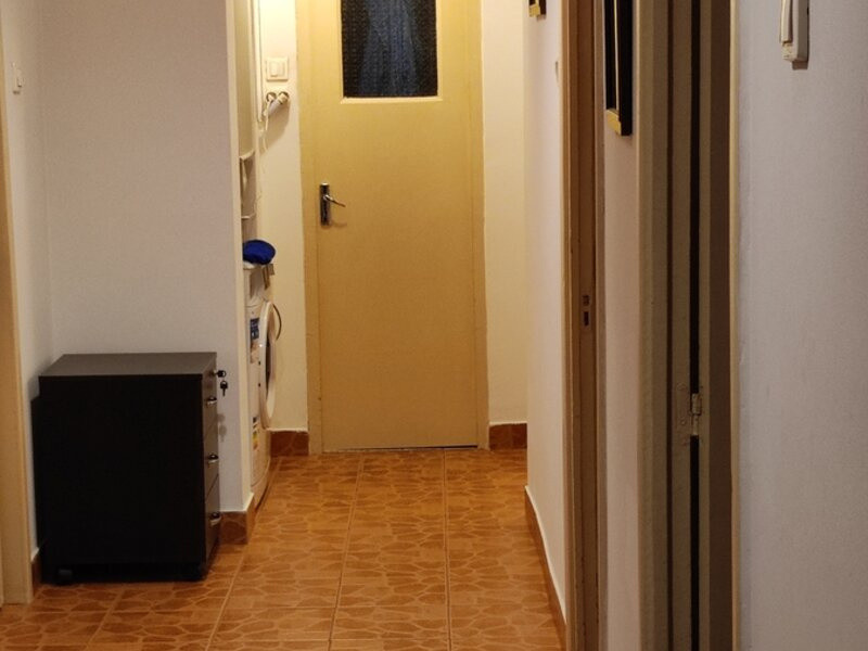 Apartament 3 camere  decomandat – Rahova - Sebastian